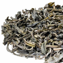 Load image into Gallery viewer, An easy-drinking loose leaf green tea from Vietnam